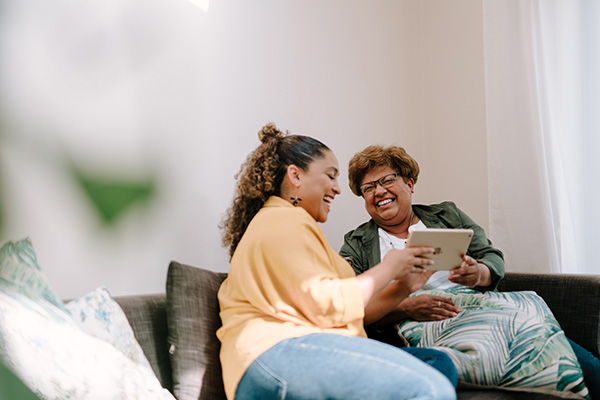 supporting-seniors-mental-health image of two women smiling